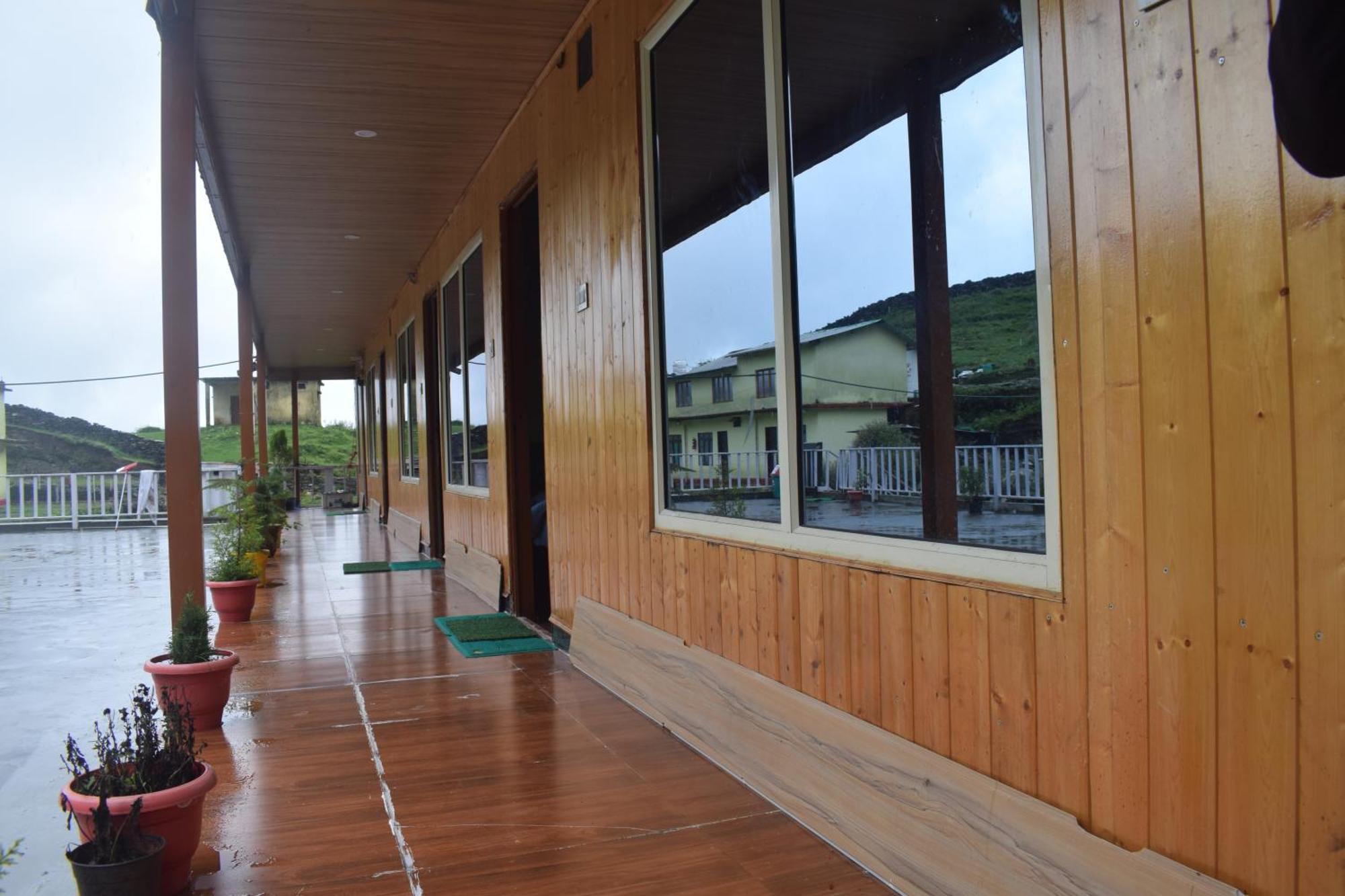 Himrab Chopta Resort エクステリア 写真