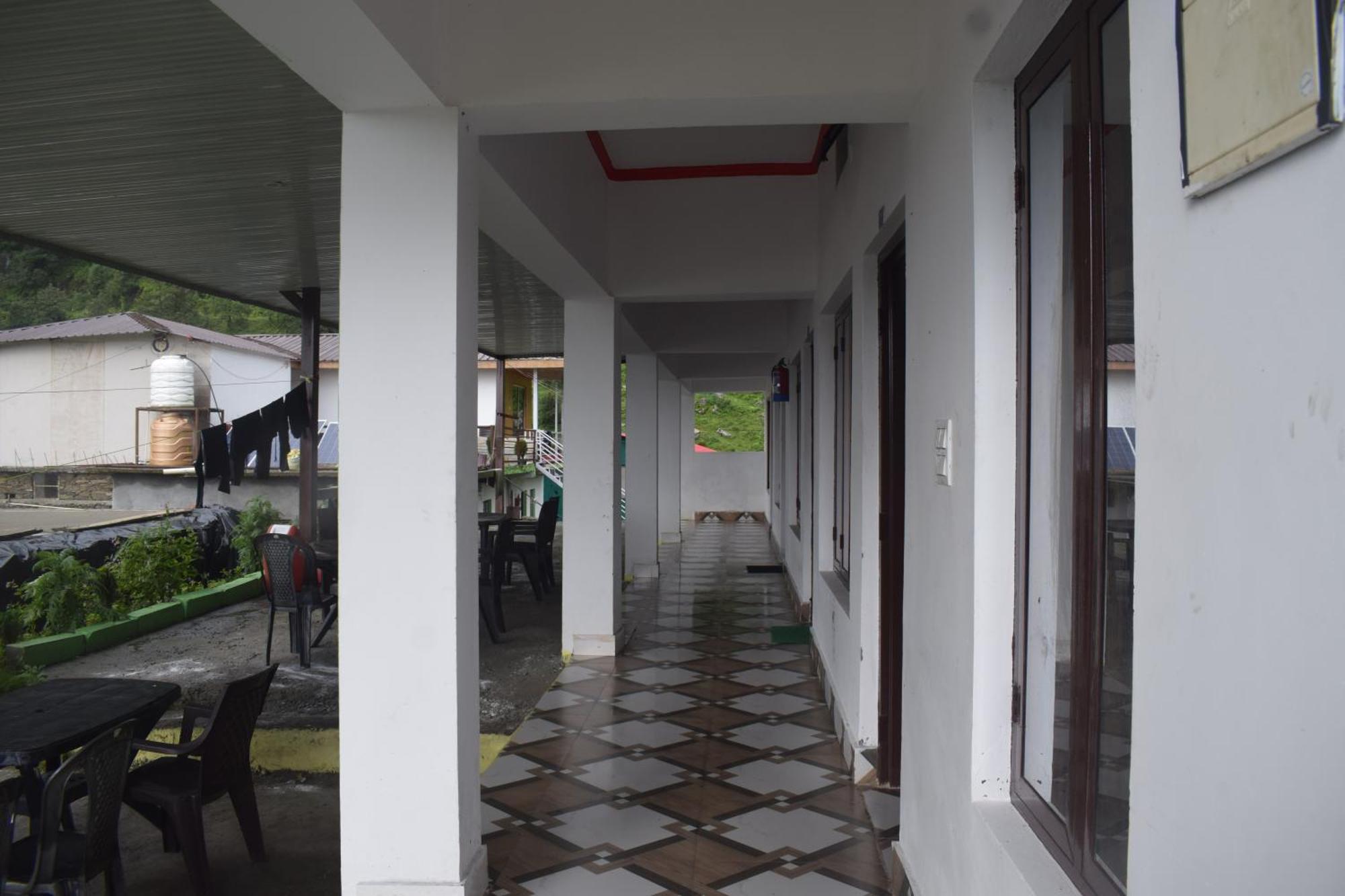 Himrab Chopta Resort エクステリア 写真